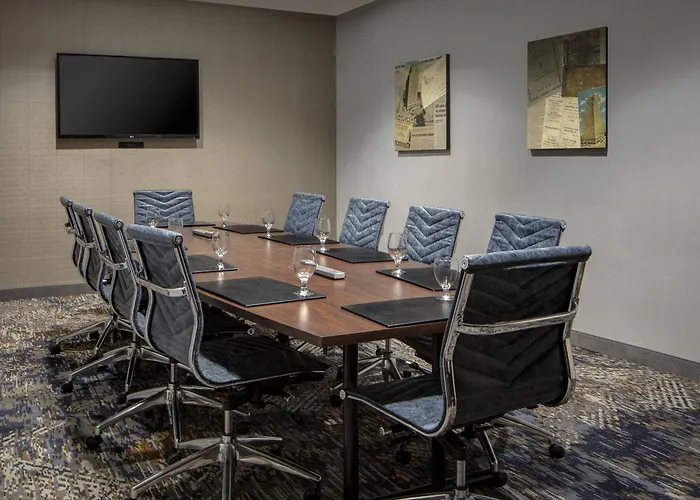 Hotel Courtyard Worth Downtown/blackstone 4*